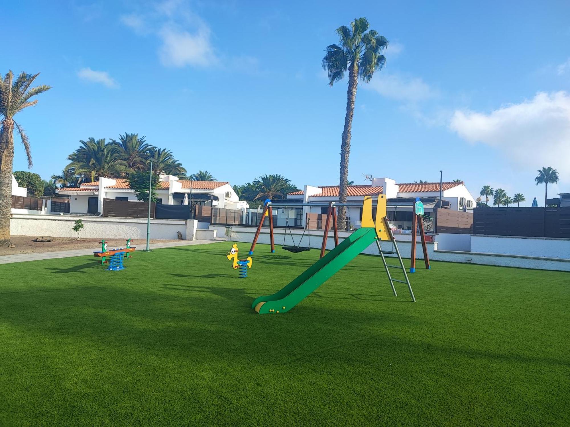 Bungalow Maspalomas Golf Con Jacuzzi, Piscina Y Jardin San Bartolomé المظهر الخارجي الصورة