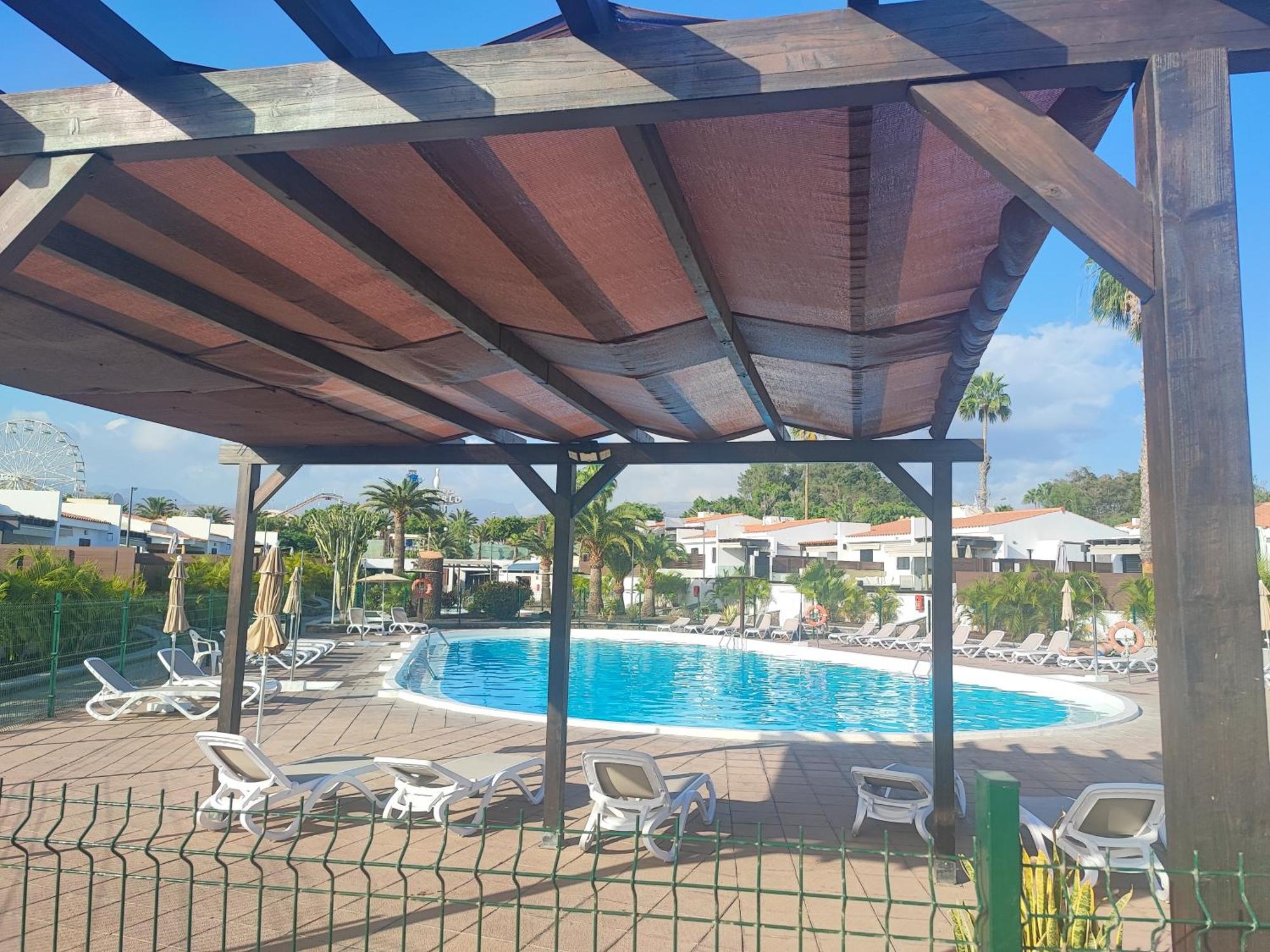 Bungalow Maspalomas Golf Con Jacuzzi, Piscina Y Jardin San Bartolomé المظهر الخارجي الصورة